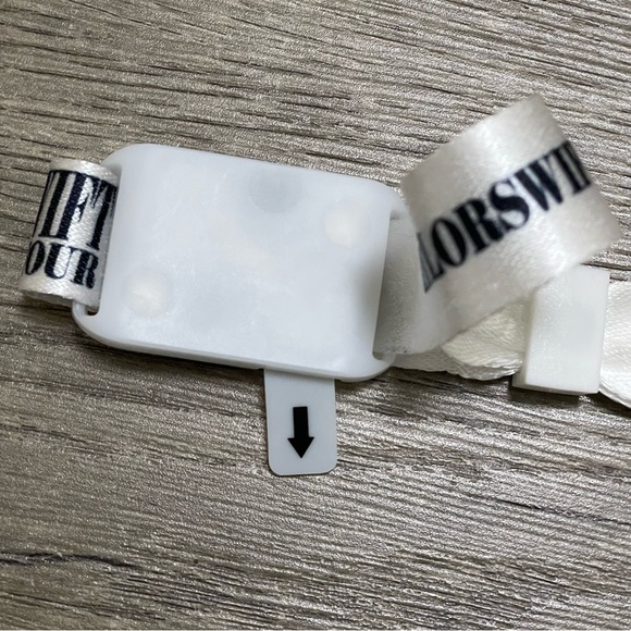 Taylor Swift Eras Tour Light Up Wristband Sofi Stadium Los Angeles 8/9/23 - Picture 5 of 5